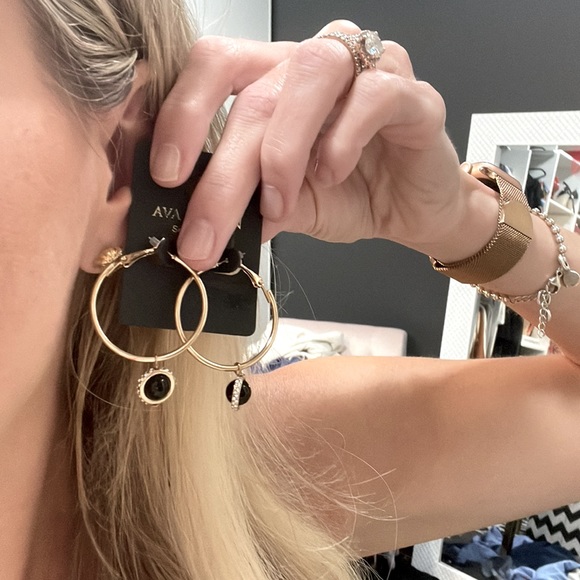 Ava and aiden hoop earrings - Picture 4 of 4